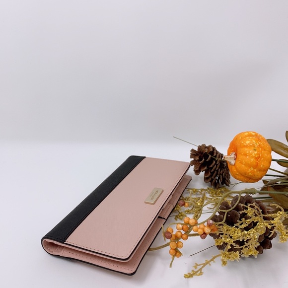*LAST ONE* Kate Spade Stacy Laurel Way Wallet - Picture 2 of 5